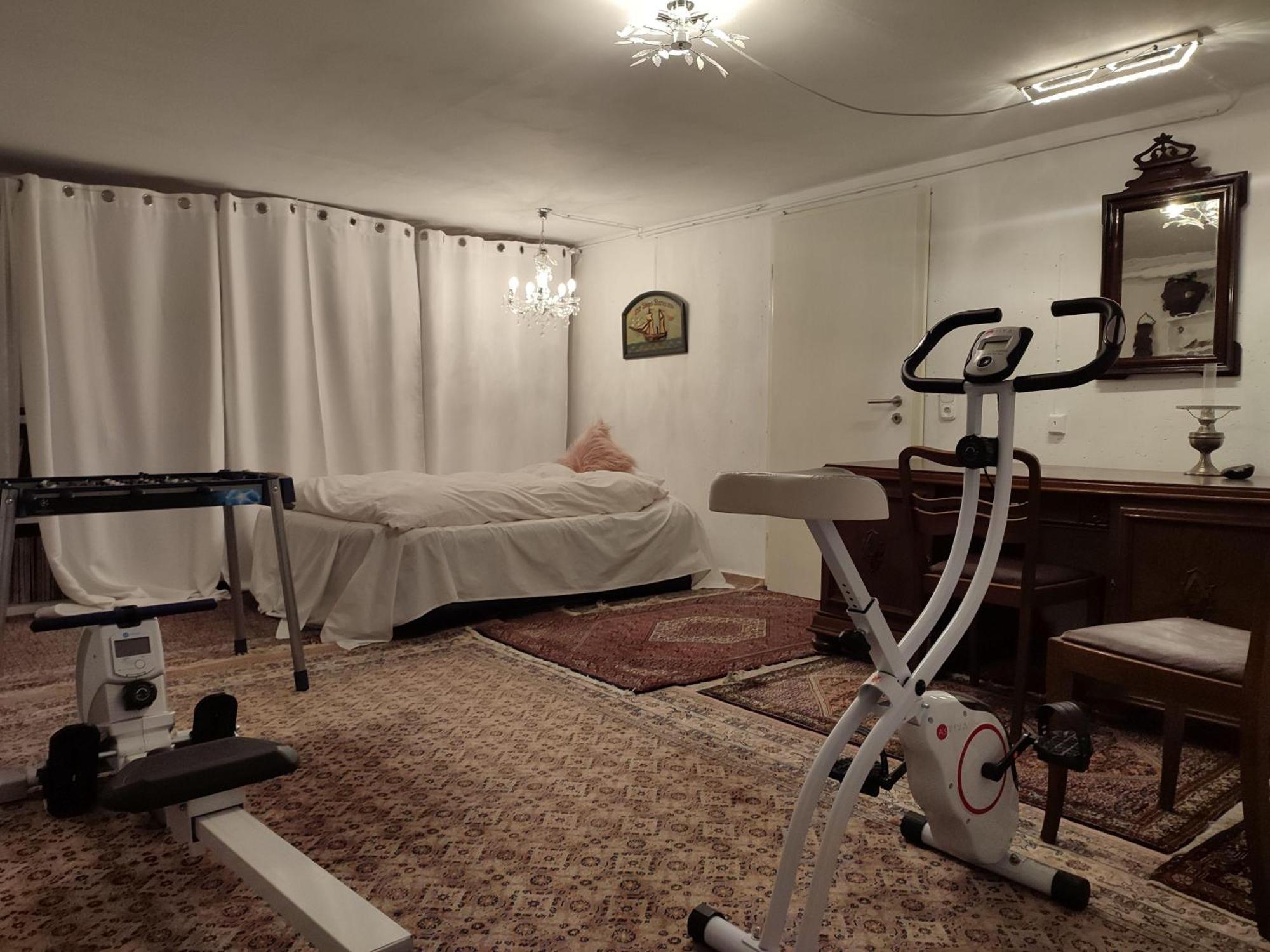 Elegant-Terraced-House-With-Bikes-Near-The-Lake-Children-At-Least-6-A-Old 스탄베르크 외부 사진